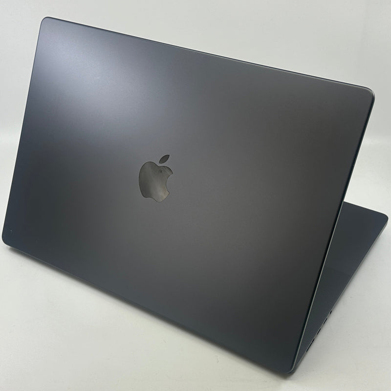 Grade B - MacBook Pro 16-inch M3 Pro 12 Core / 18 Core GPU / 18GB RAM (Space Black, 2023)