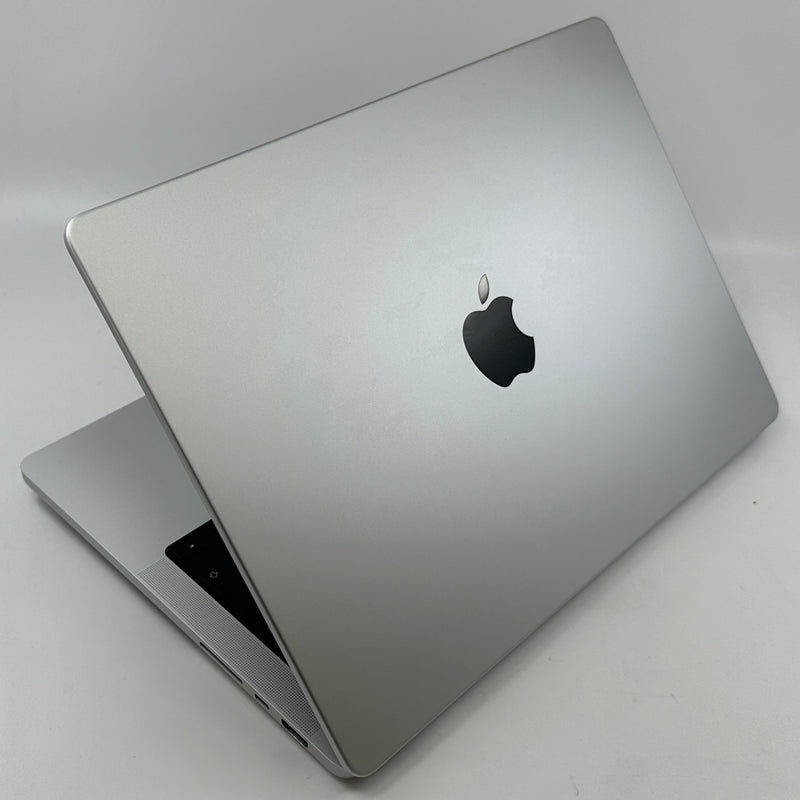 MacBook Pro 14-inch M3 8 Core / 10 Core GPU / 8GB RAM (Silver, 2023)