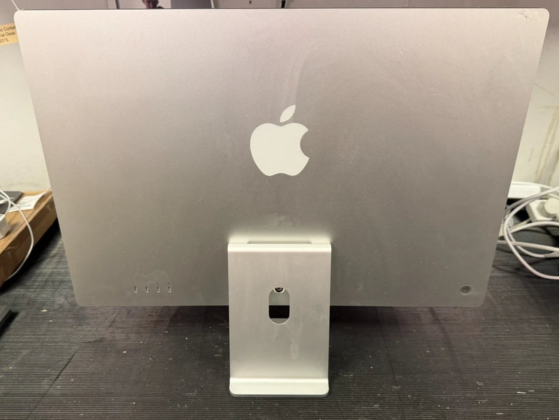 2023 iMac 24" A2873 4 Port M3 8 Core 10 Core 256GB 8GB Silver GRADE B - WORKING