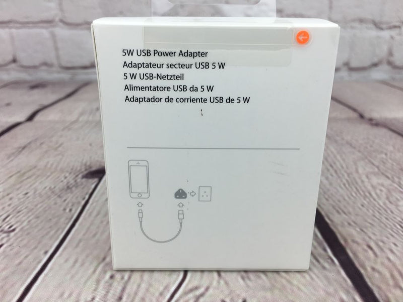 Apple USB 5W UK Power Adapter for iPhone, iPod, Apple Watch - MD812B/C