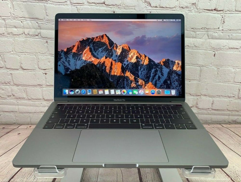 Apple MacBook Pro 13" Touchbar A1989 Core i5-8279U 2.4GHz 8GB RAM 256GB SSD 2019