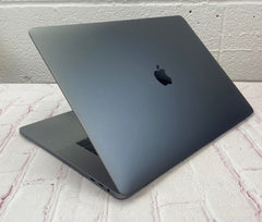 MacBook Pro 15-inch Core i9 2.9GHz 32GB / Radeon Pro 560x 4GB (Space Grey 2018)