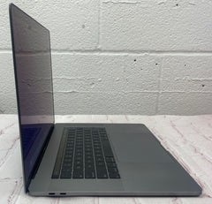 MacBook Pro 15-inch Core i7 2.6GHz 16GB / Radeon Pro 555x 4GB (Space Grey 2019)